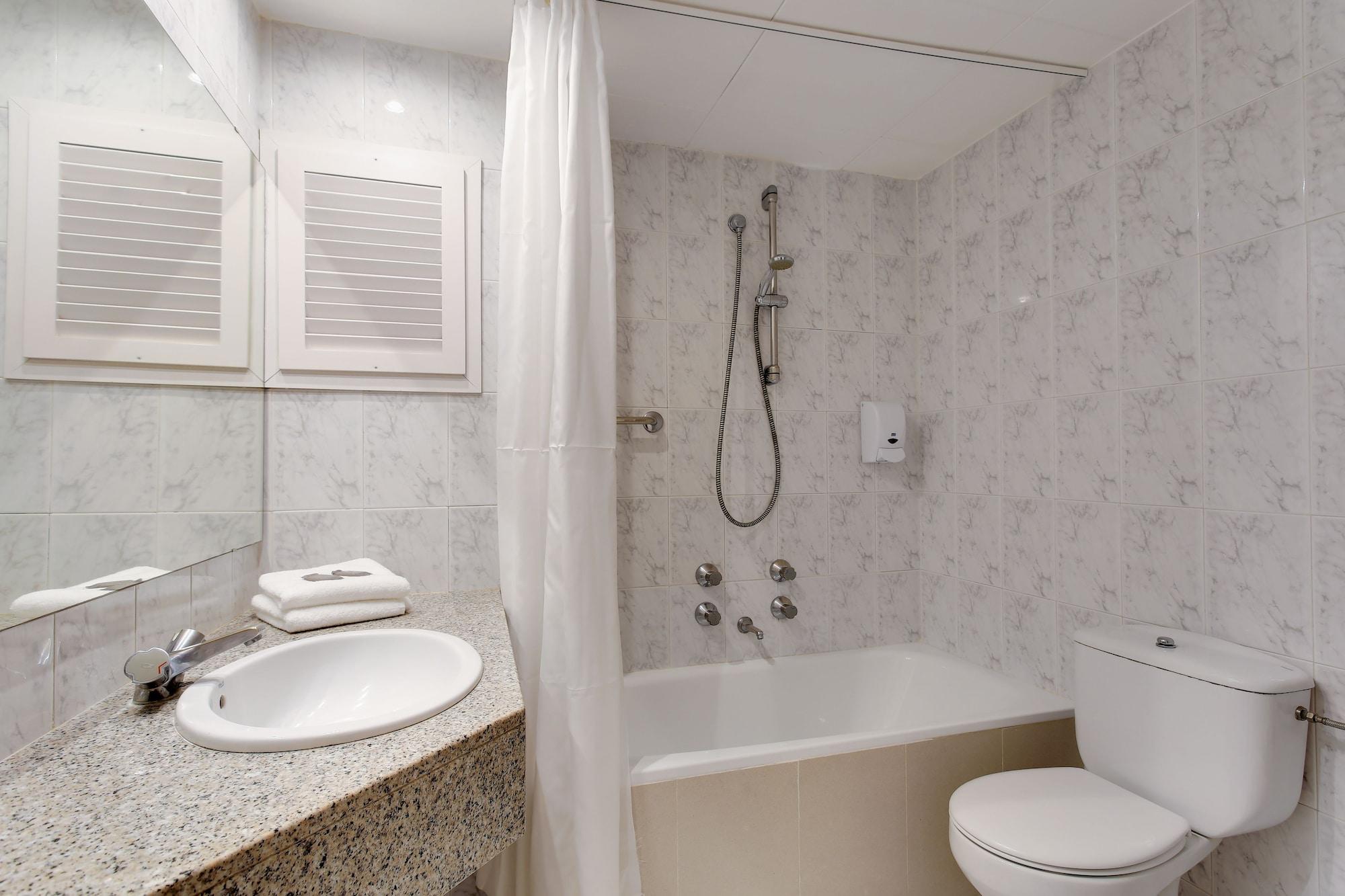Hotel Garbi Park & Aquasplash Lloret de Mar Esterno foto