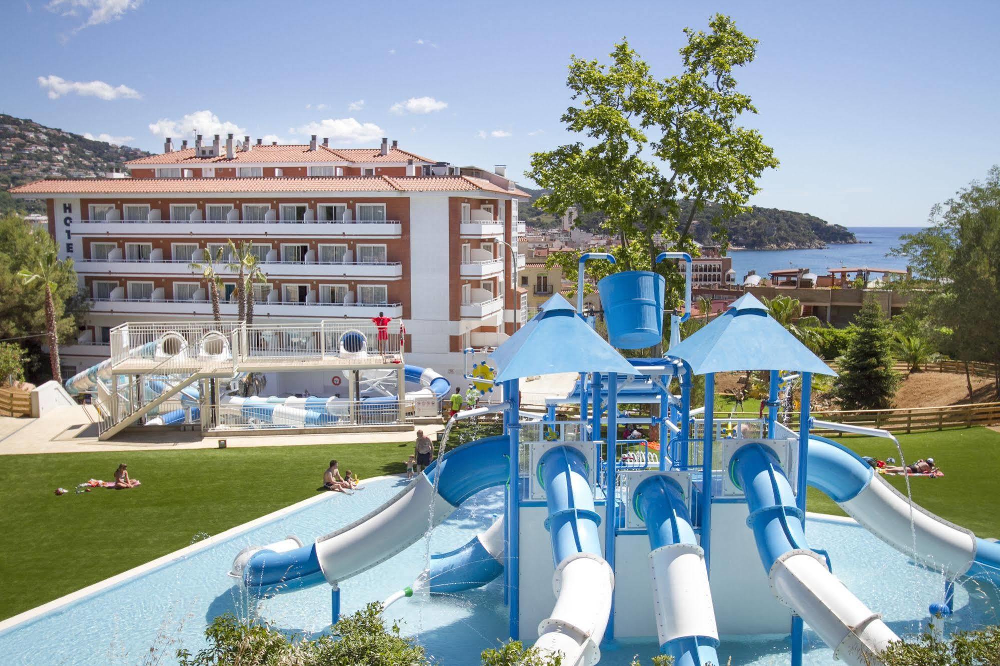 Hotel Garbi Park & Aquasplash Lloret de Mar Esterno foto
